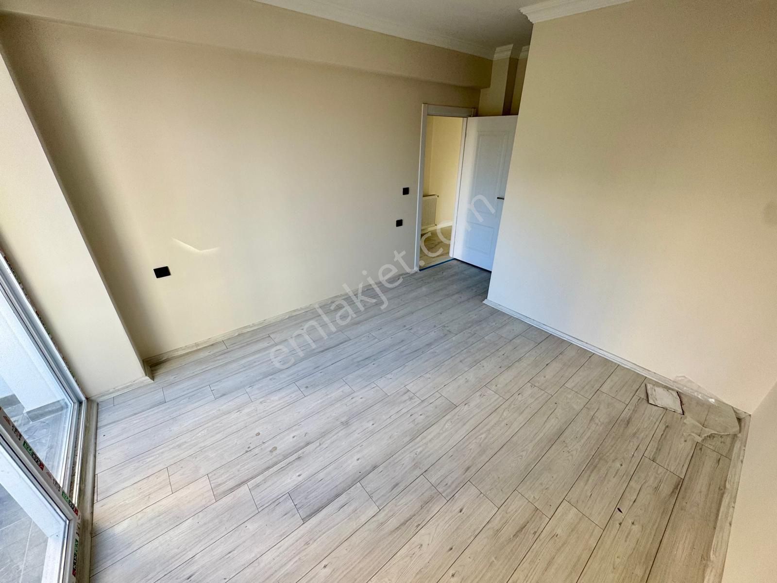 Evim-nur'dan Kışla Mh. 2+1 Ebeveyn Banyolu Çift Balkonlu Daire. - Görsel 13