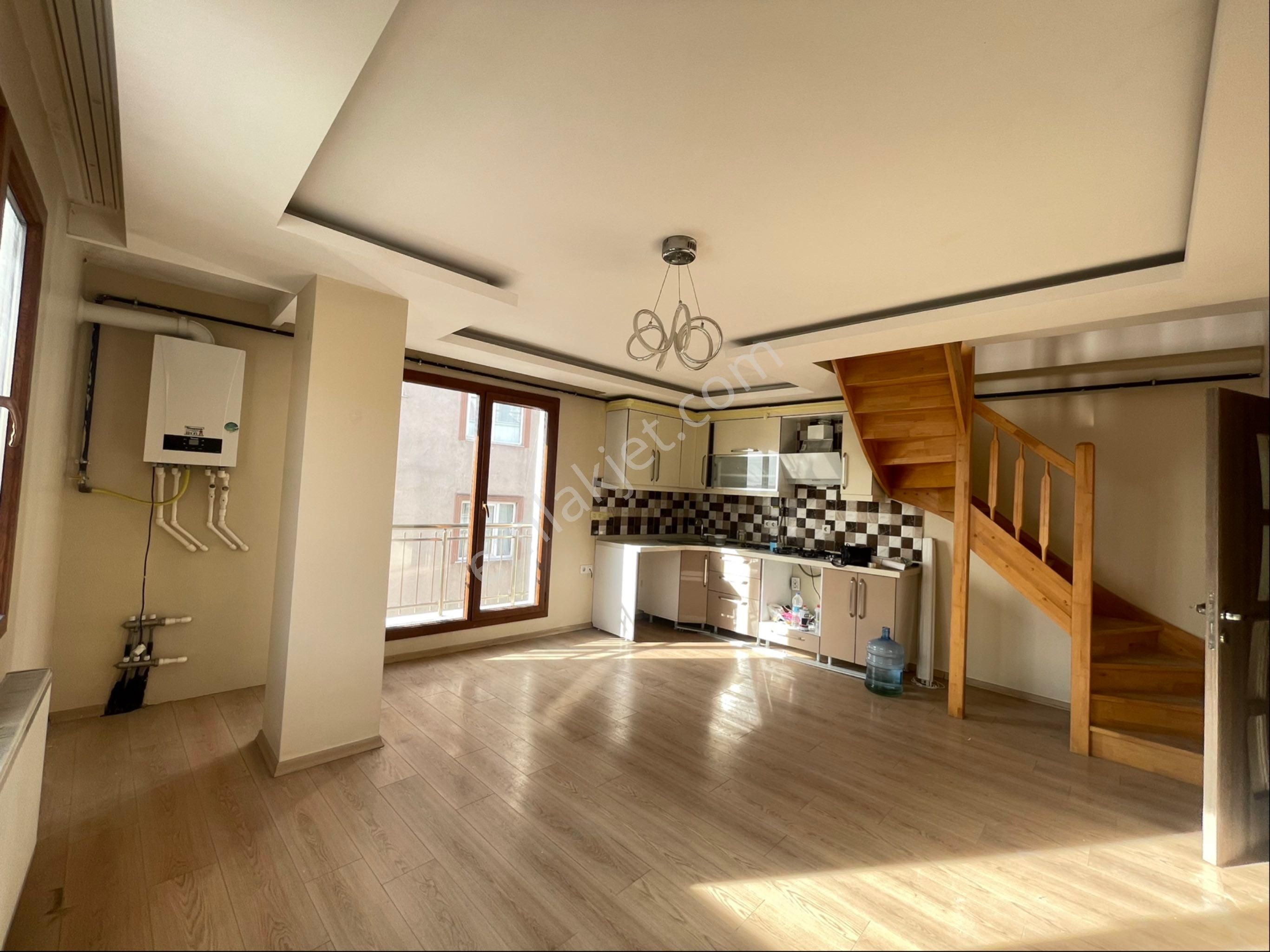 Rw Tuğba Ateşden Nurtepe Cadde Üzeri Dubleks Kiralık Daire - Görsel 3