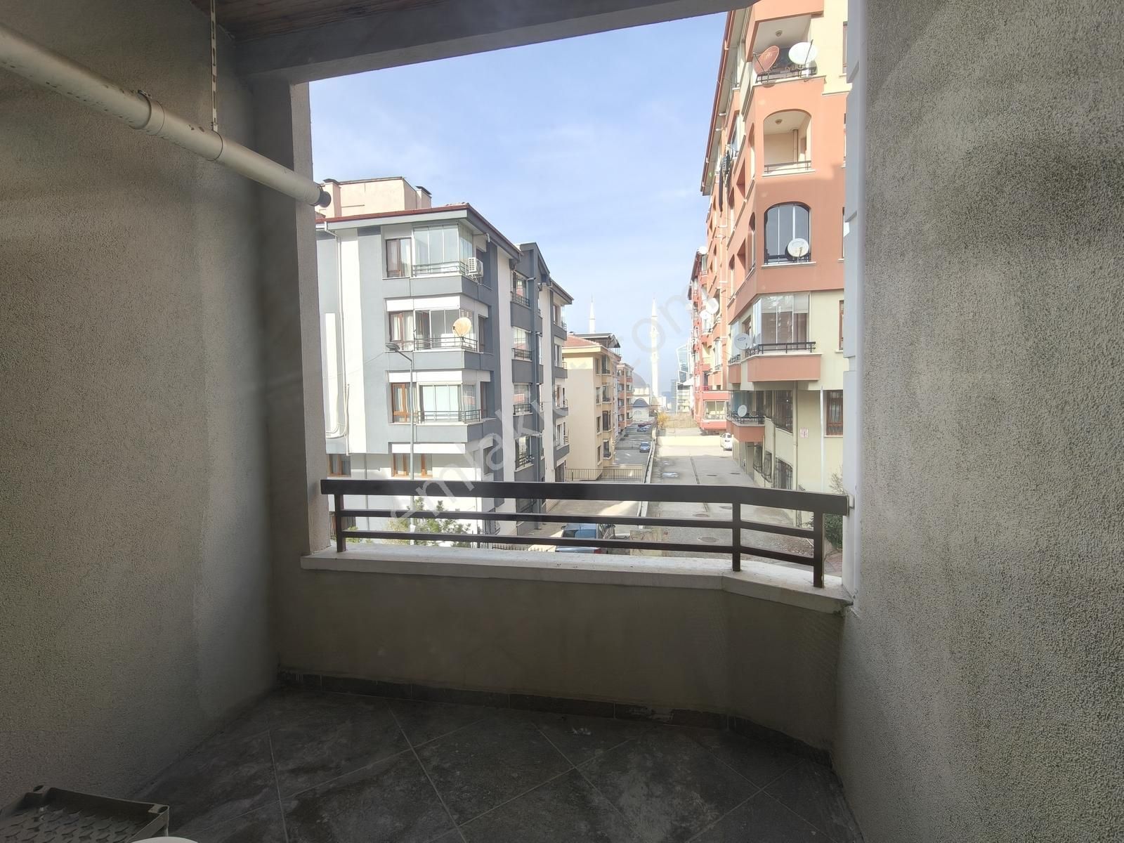 Emaks'tan/gökkuşağı 1202 Sokak'ta/yapılı/100 M2/ofis/büro/depo - Görsel 13