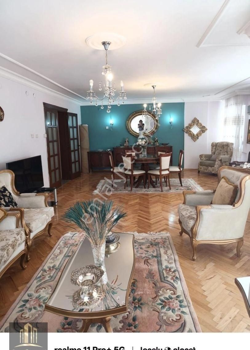 Alsancak Mimar Sinan'da 3+1 Asansörlü,doğalgazlı,eşyalı Satılık Daire - Görsel 9