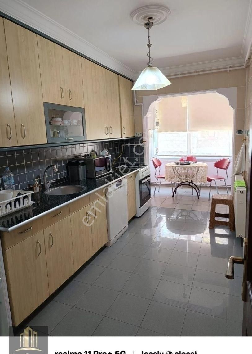 Alsancak Mimar Sinan'da 3+1 Asansörlü,doğalgazlı,eşyalı Satılık Daire