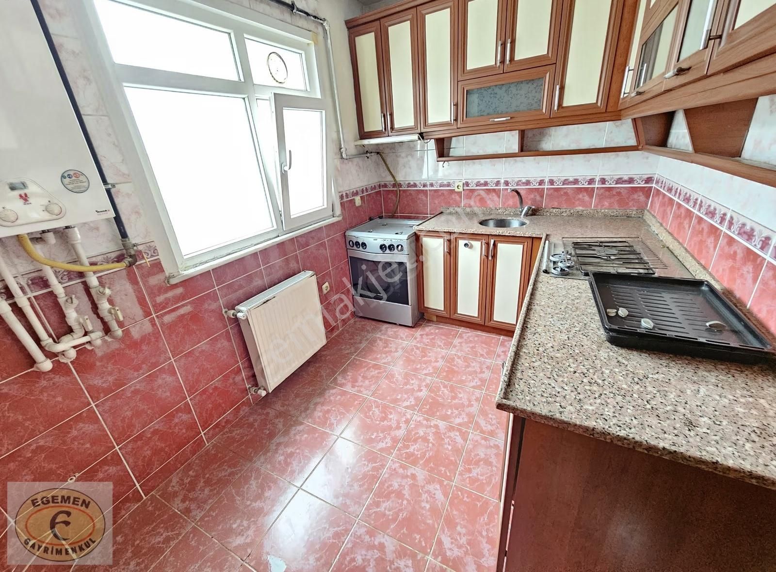 Hamidiye Mahallesinde Cadde Üzeri Kiralık 3+1 Daire - Görsel 7