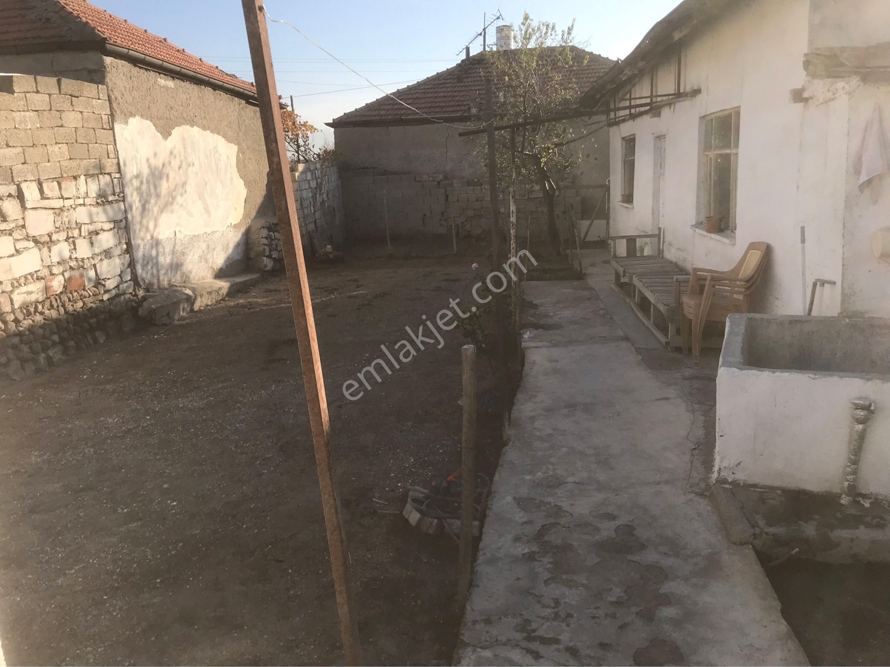 İki Adet Ev Ve Arsası Bakımlı Müstakil Ev - Görsel 4