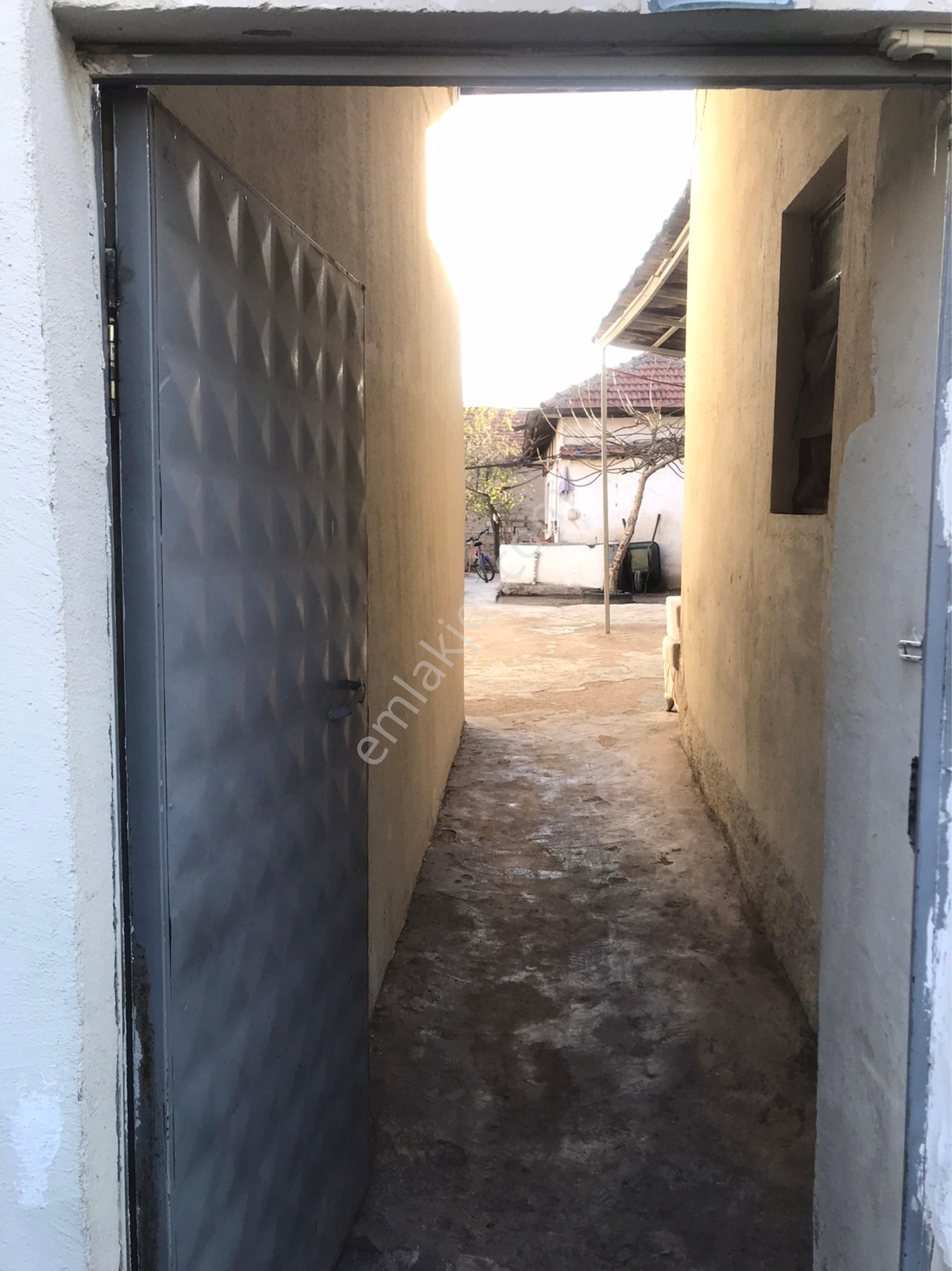 İki Adet Ev Ve Arsası Bakımlı Müstakil Ev - Görsel 5