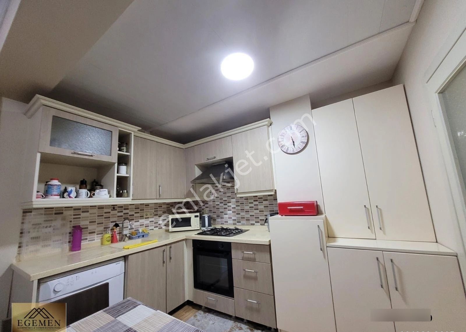 Kuşadası Merkeze Yakın Konumlu Havuzlu Sitede Bahçe Kullanımlı 1+1 Satılık Daire - Görsel 4