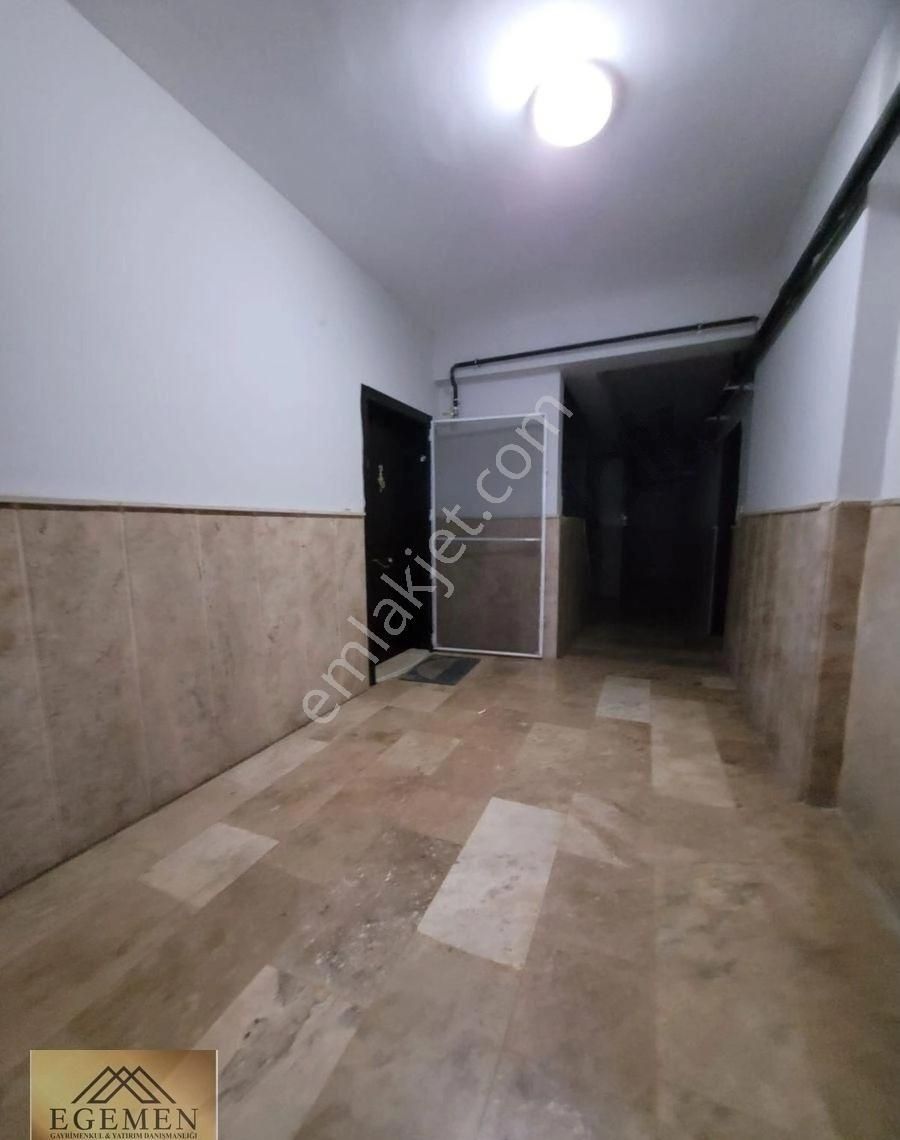 Kuşadası Merkeze Yakın Konumlu Havuzlu Sitede Bahçe Kullanımlı 1+1 Satılık Daire - Görsel 12