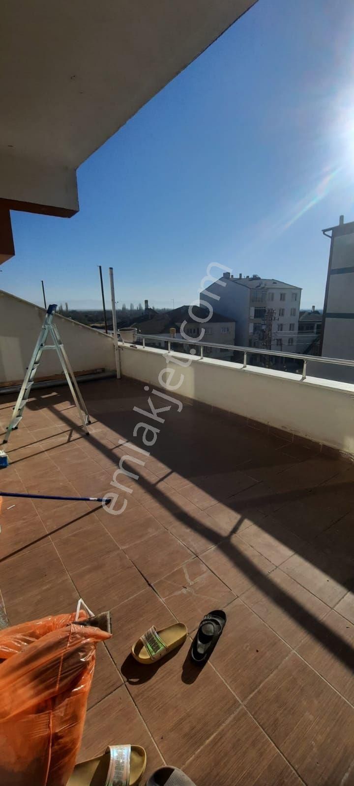 Kaçmaz Emlaktan Yeşilhisar Merkezde Satılık Daire - Görsel 11