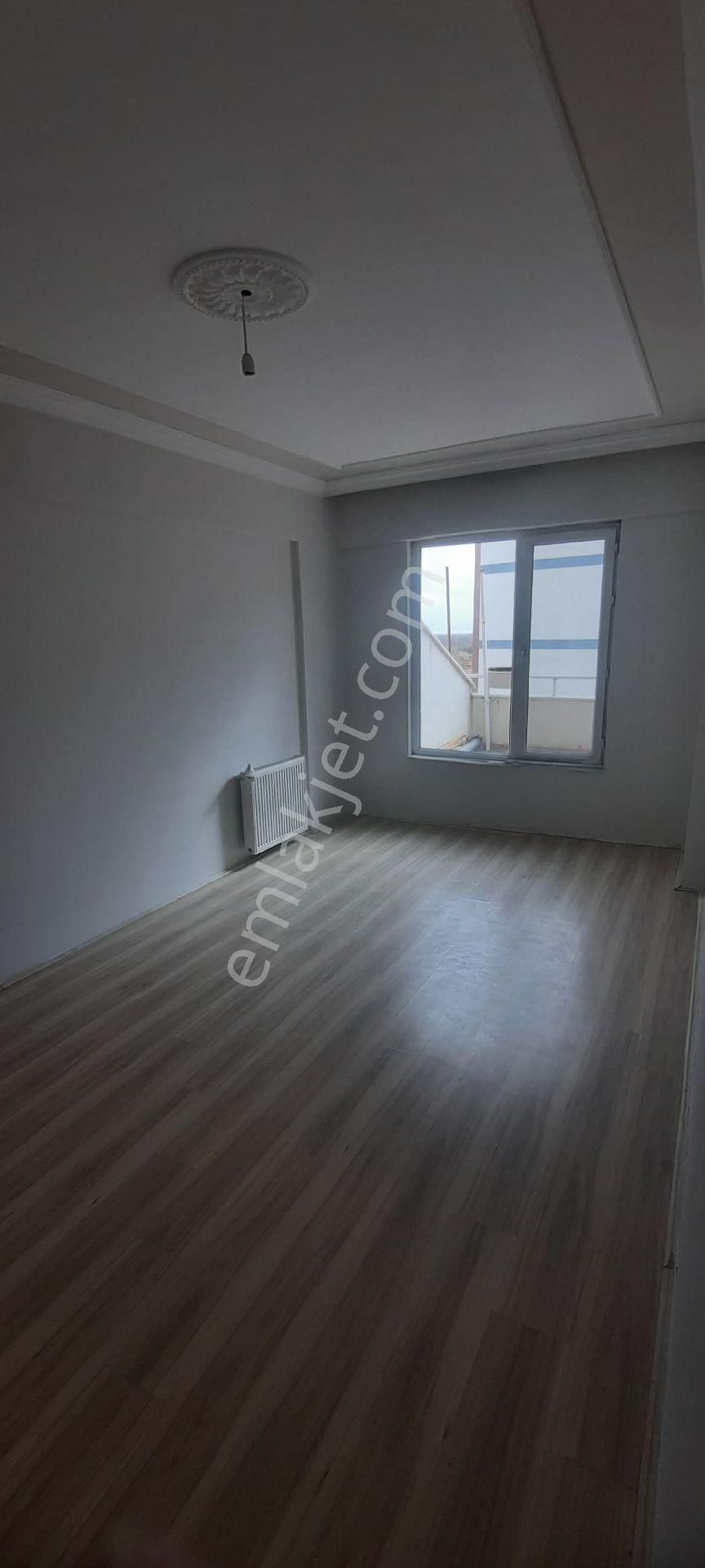 Kaçmaz Emlaktan Yeşilhisar Merkezde Satılık Daire - Görsel 7