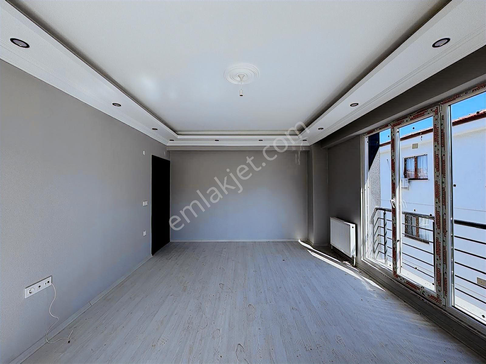 Altınova Mahalesinde Geniş 3+1 Güney Cephe Daire - Görsel 22