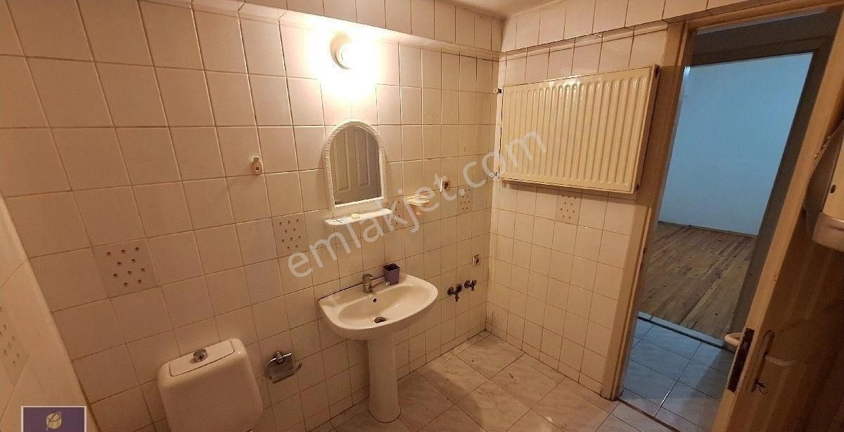 Efeler Cumhuriyet Mahallesi'nde 3+1 Harika Konumlu Kiralık Daire!!! - Görsel 13