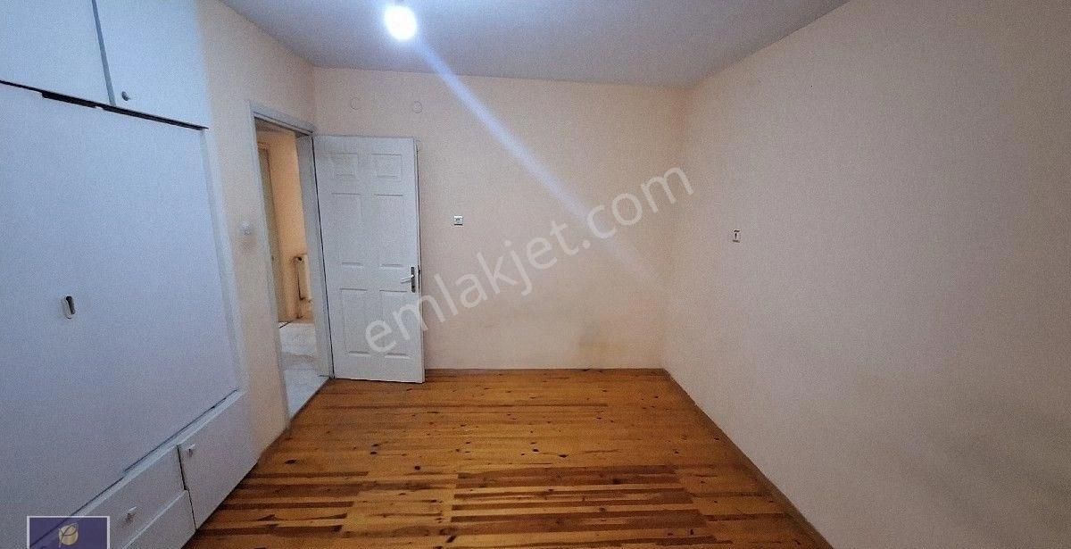 Efeler Cumhuriyet Mahallesi'nde 3+1 Harika Konumlu Kiralık Daire!!! - Görsel 2