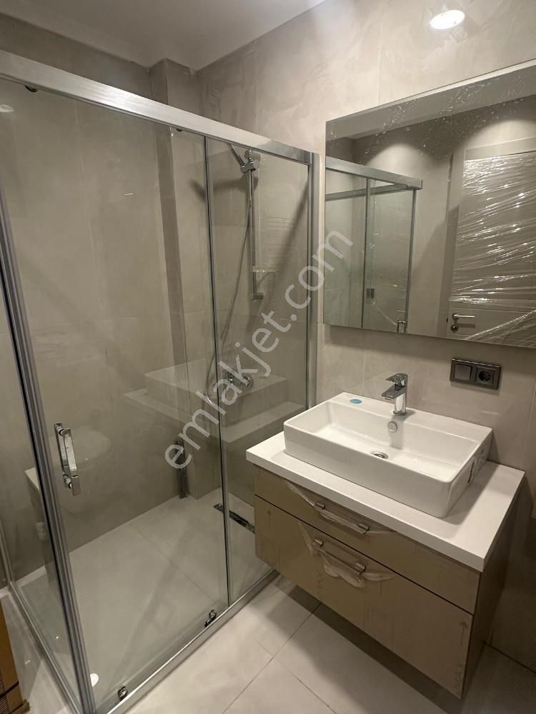 Kalamış Selahattin Pınar Sokakta Sıfır Binada Kiralık 3+1 Daire - Görsel 21