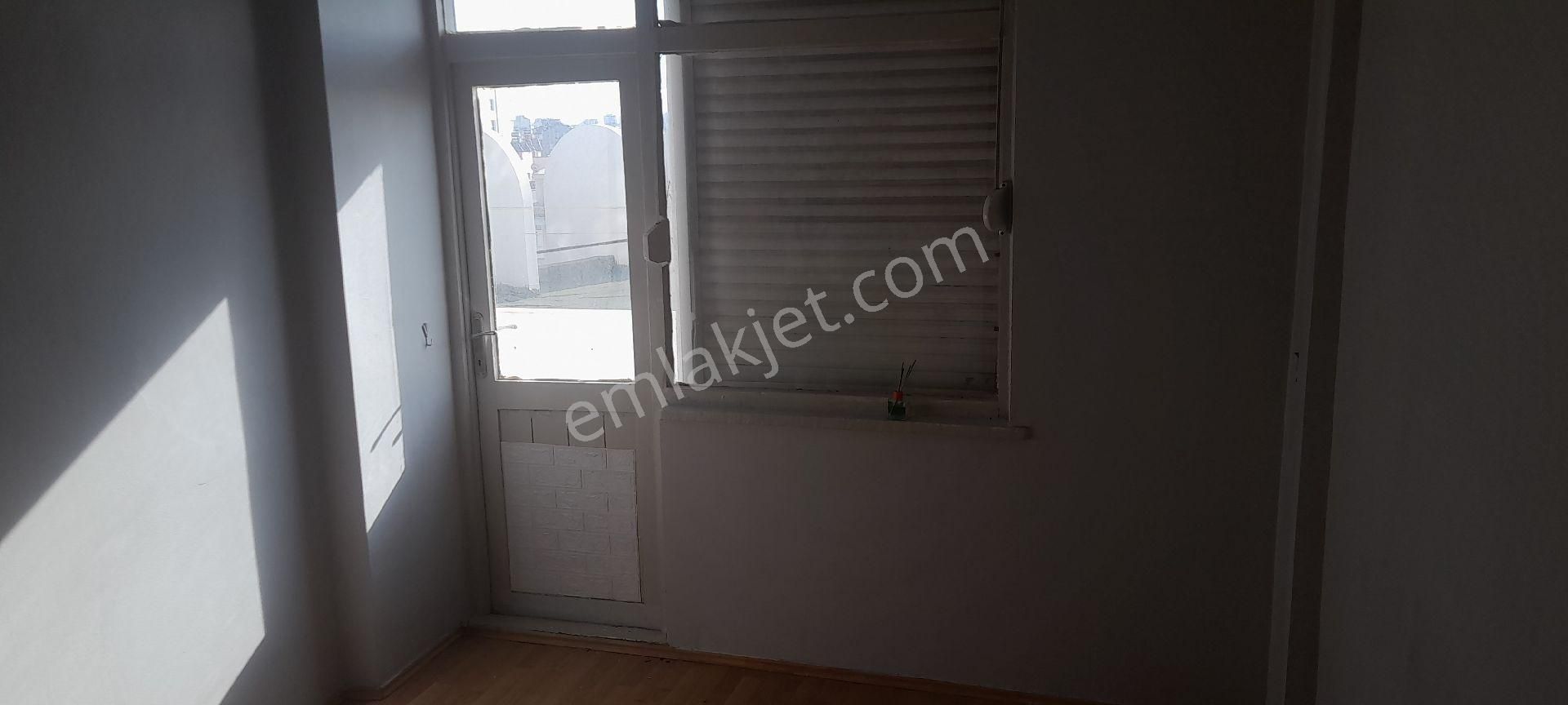 Doğu Garajı Ali Çetinkaya Caddesi Üzerinde Kiralık Daire - Görsel 12