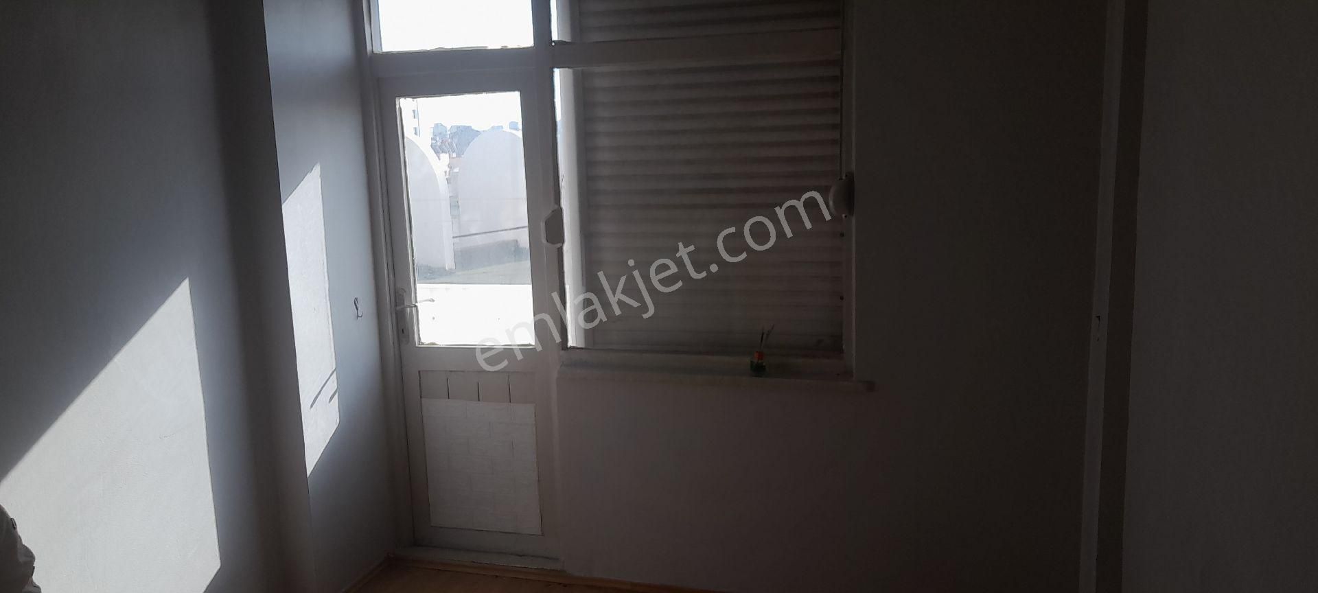 Doğu Garajı Ali Çetinkaya Caddesi Üzerinde Kiralık Daire - Görsel 15
