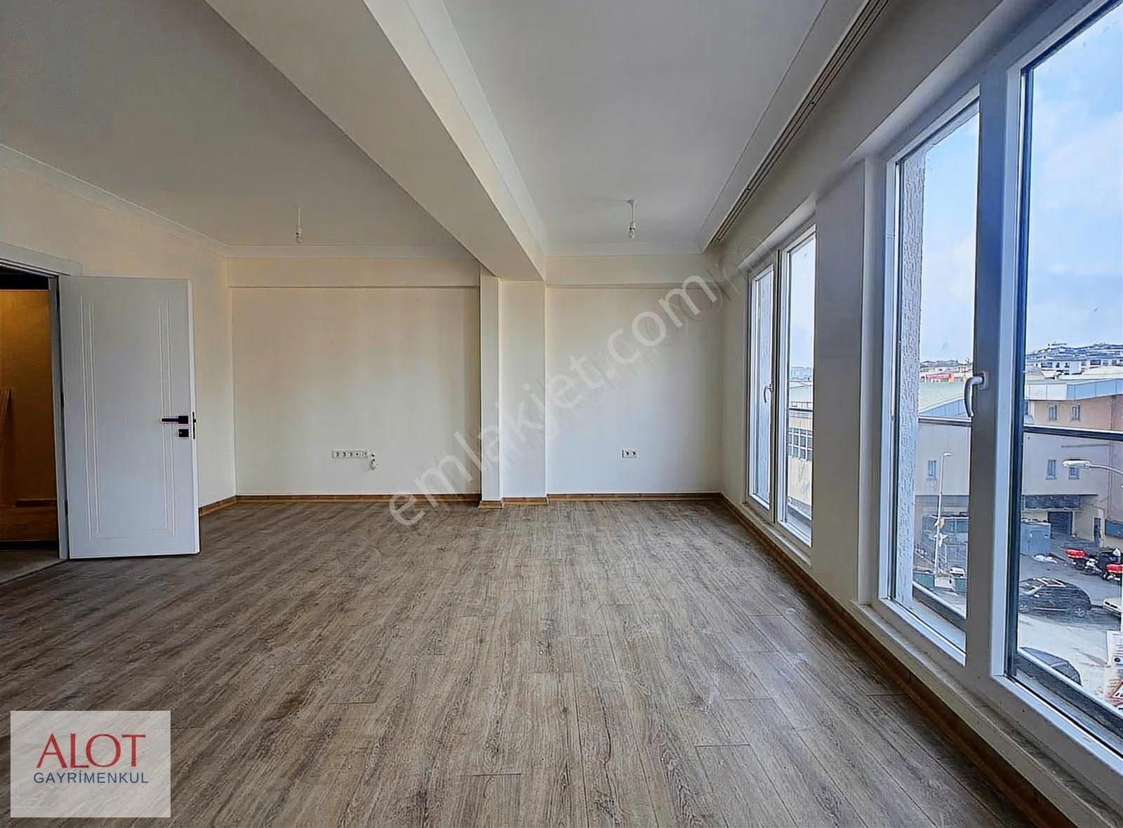 Çengelköyda Kiralık 2+1 Daire - Görsel 4