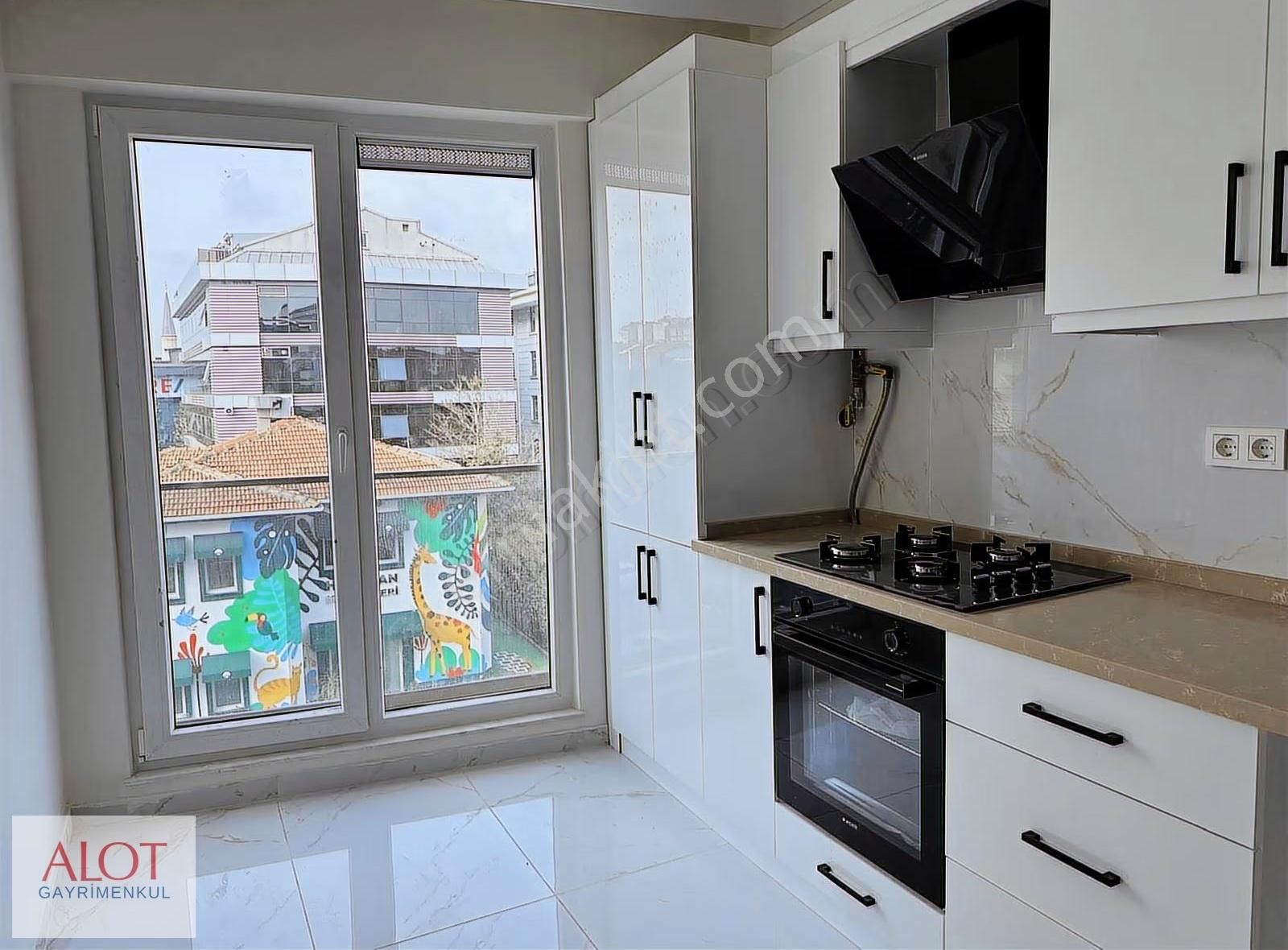 Çengelköyda Kiralık 2+1 Daire - Görsel 17