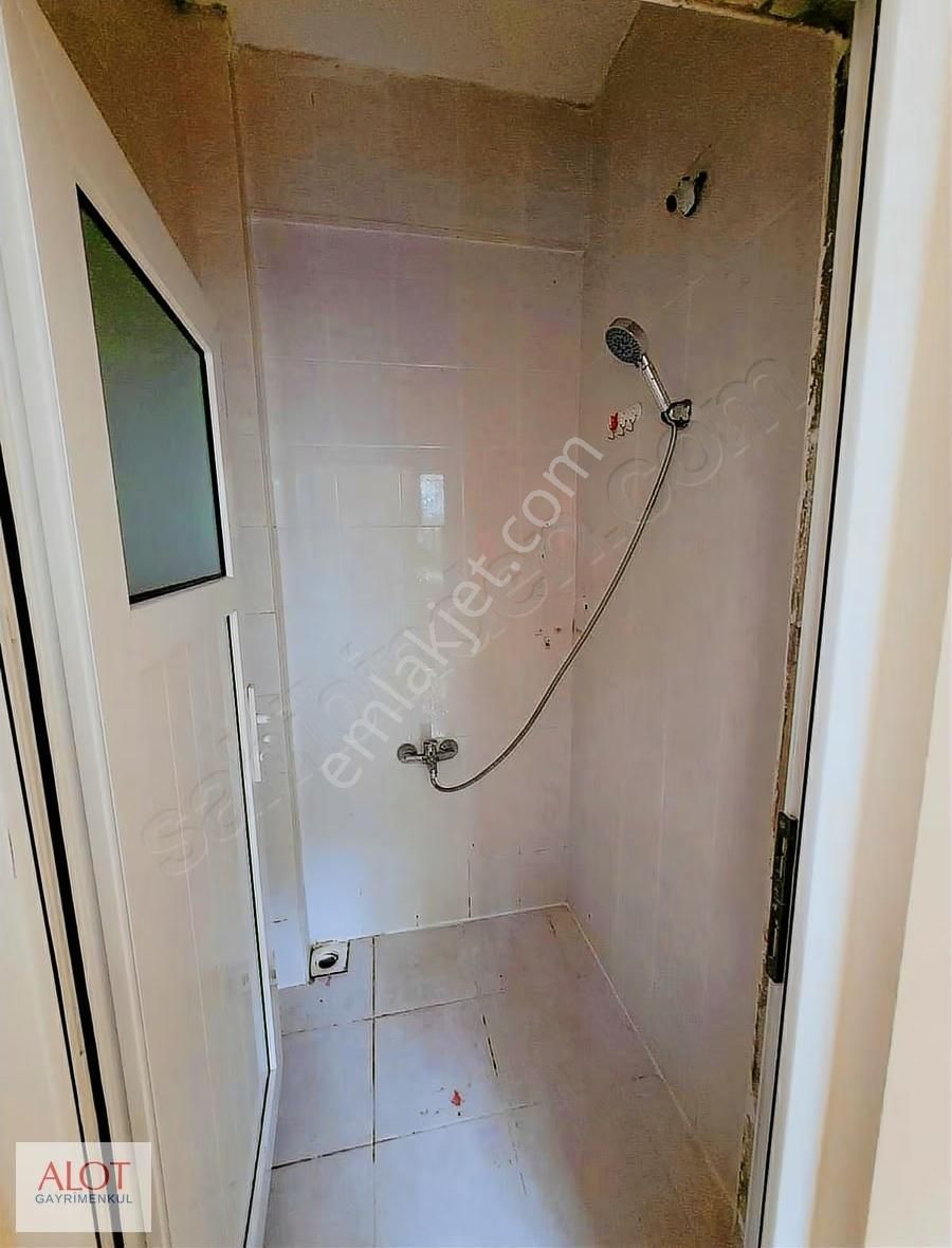 Üsküdar Burhaniyede Bahçe Kullanımlı Aydınlık Ferah 3+1 Kiralık - Görsel 3