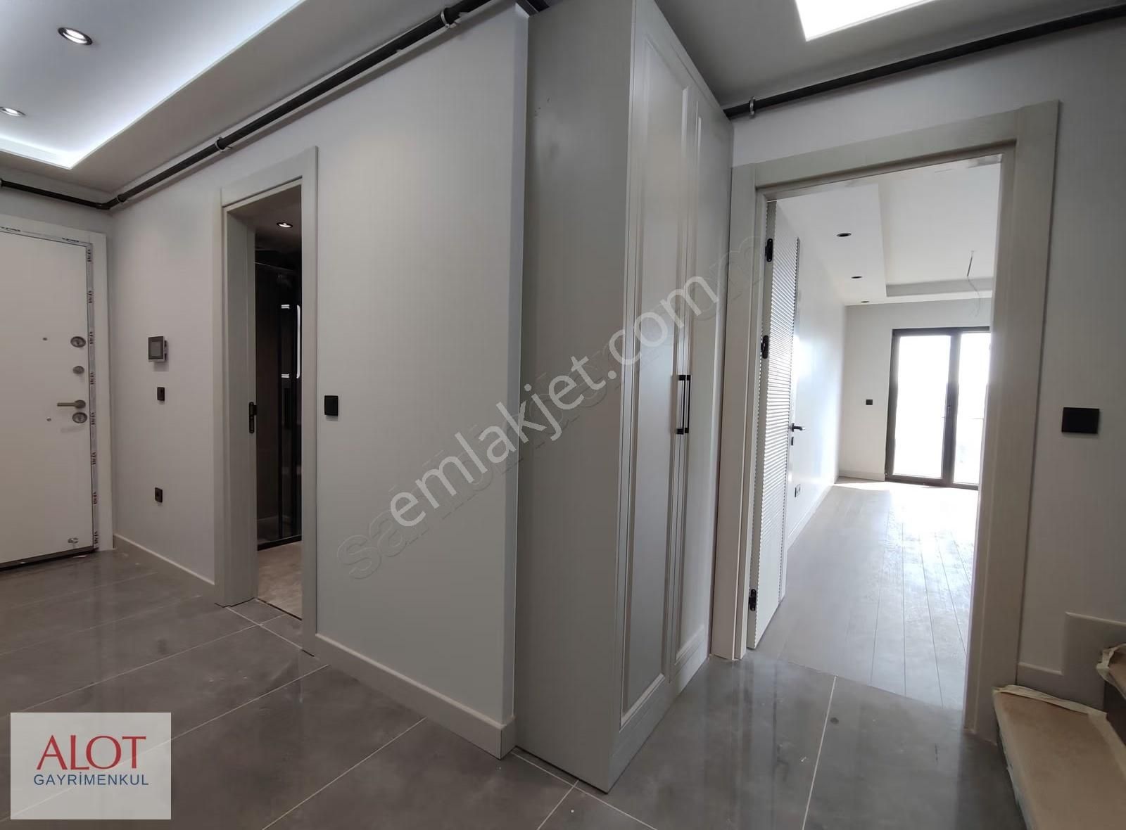 Boğaz Manzaralı Kiralık Dubleks Daire - Görsel 28