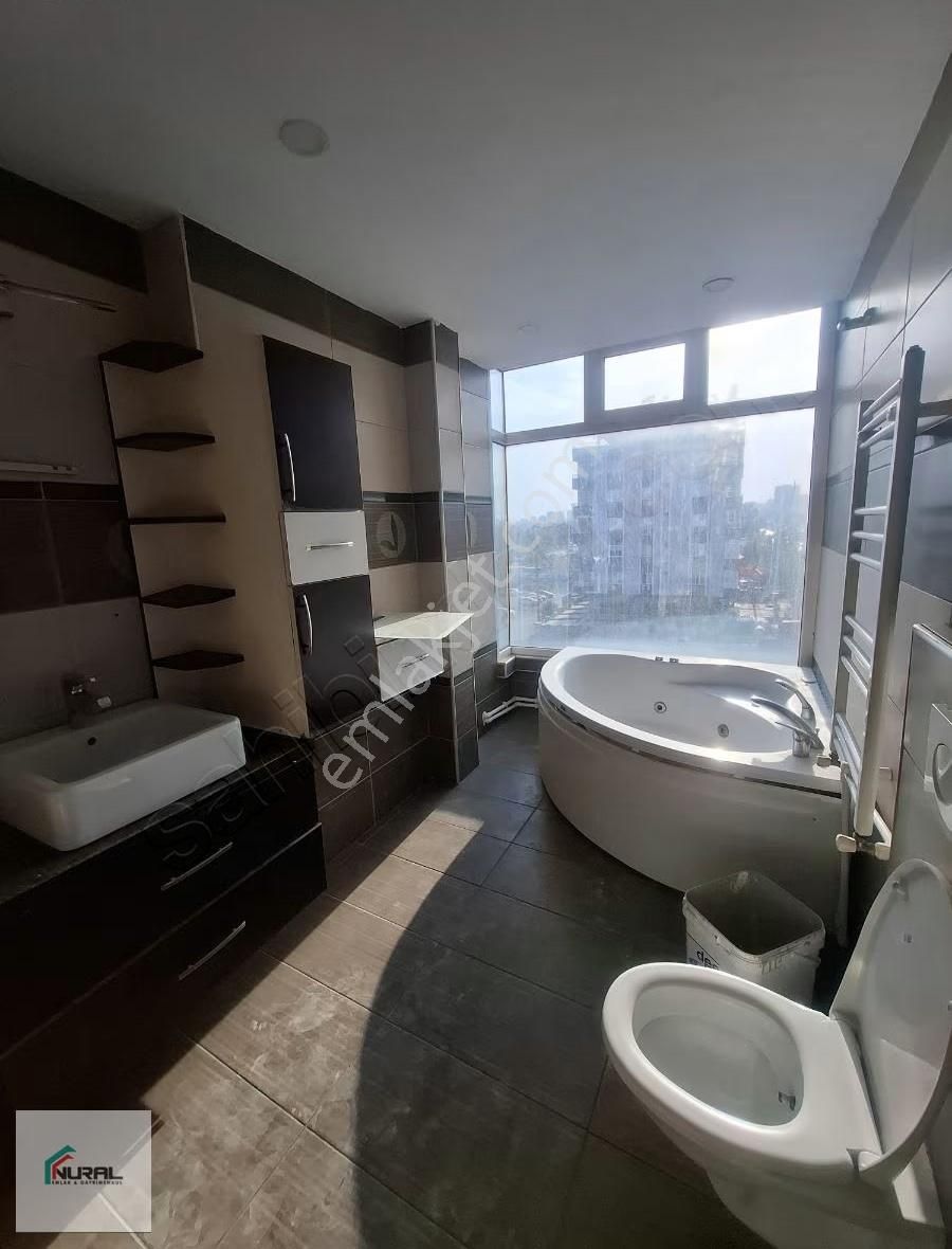 Deniz Manzaralı Sahile Yürüme Mesafesinde 3+1 Satılık Daire - Görsel 11