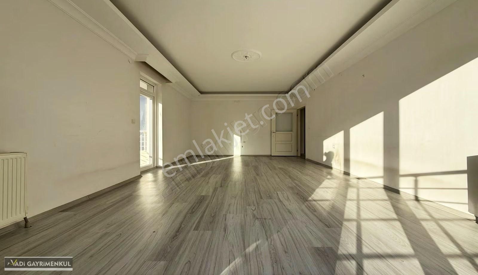 Vadi'den Karakayada Cadde Yakını Katta İskanlı Masrafsız 3+1 ! - Görsel 18