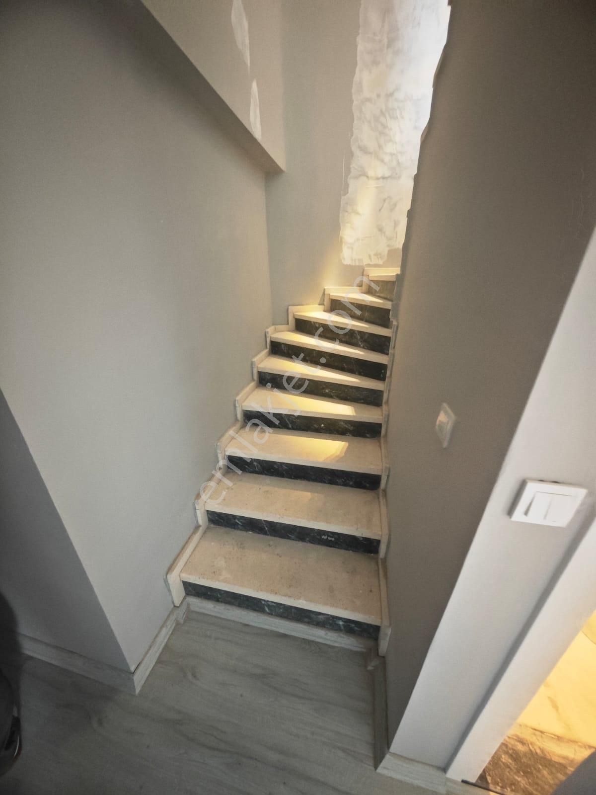 Dikili Ümmetoğlu'ndan 4+1 Sıfır Dubleks 150 M2 - Görsel 9