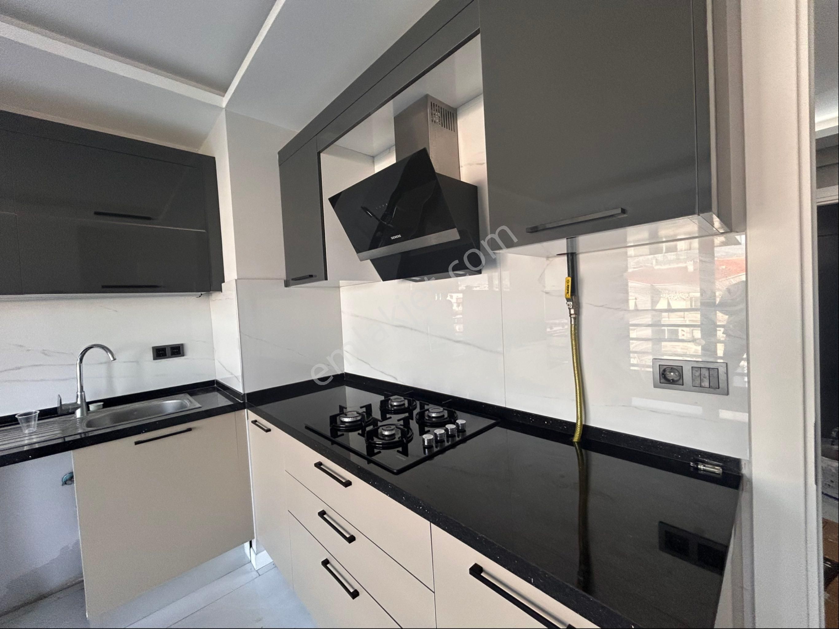 İzban Tramvay Yakını Havuzlu Geniş 3+1 Kiralık Daire - Görsel 20