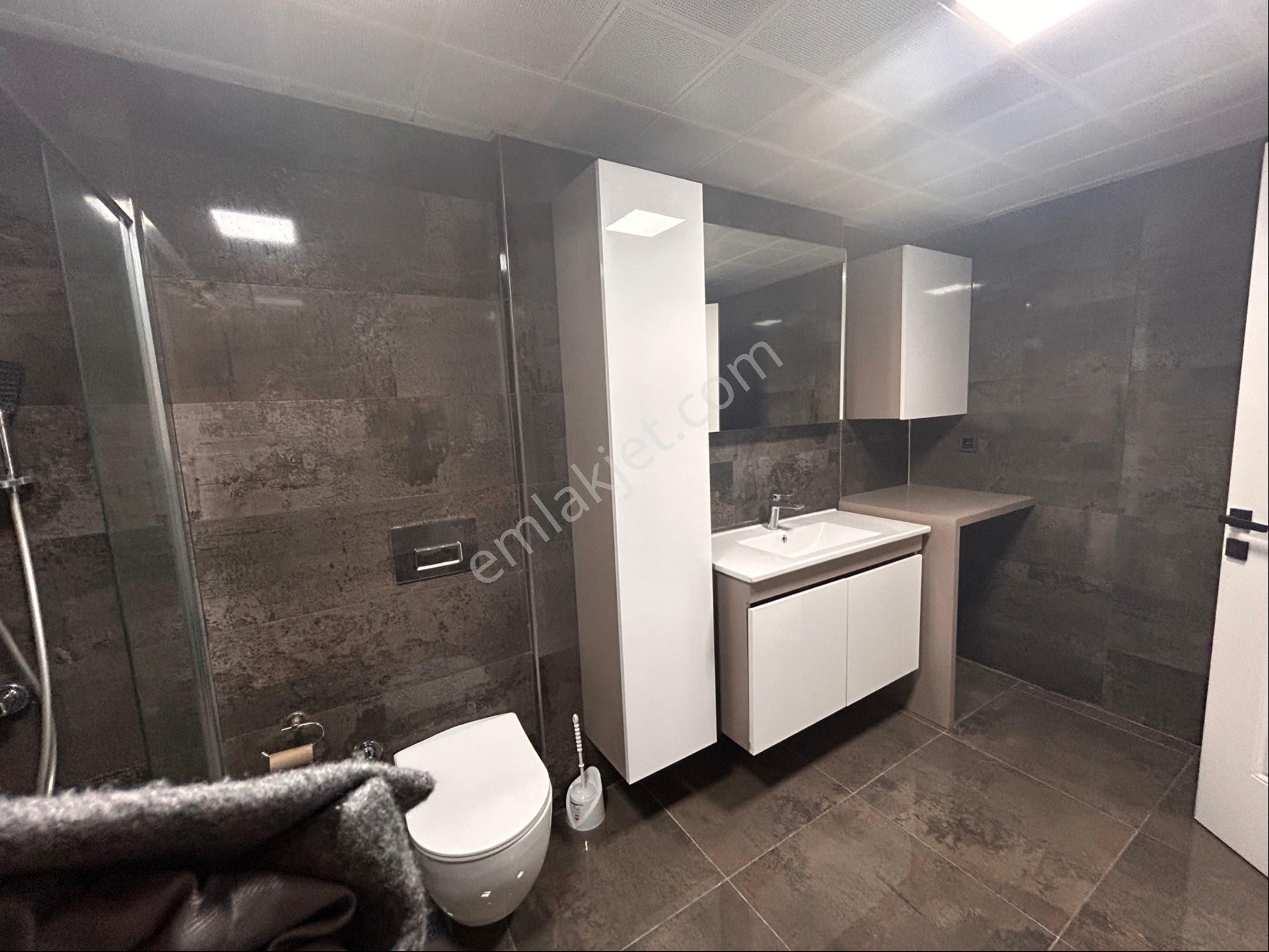 İzban Tramvay Yakını Havuzlu Geniş 3+1 Kiralık Daire - Görsel 12