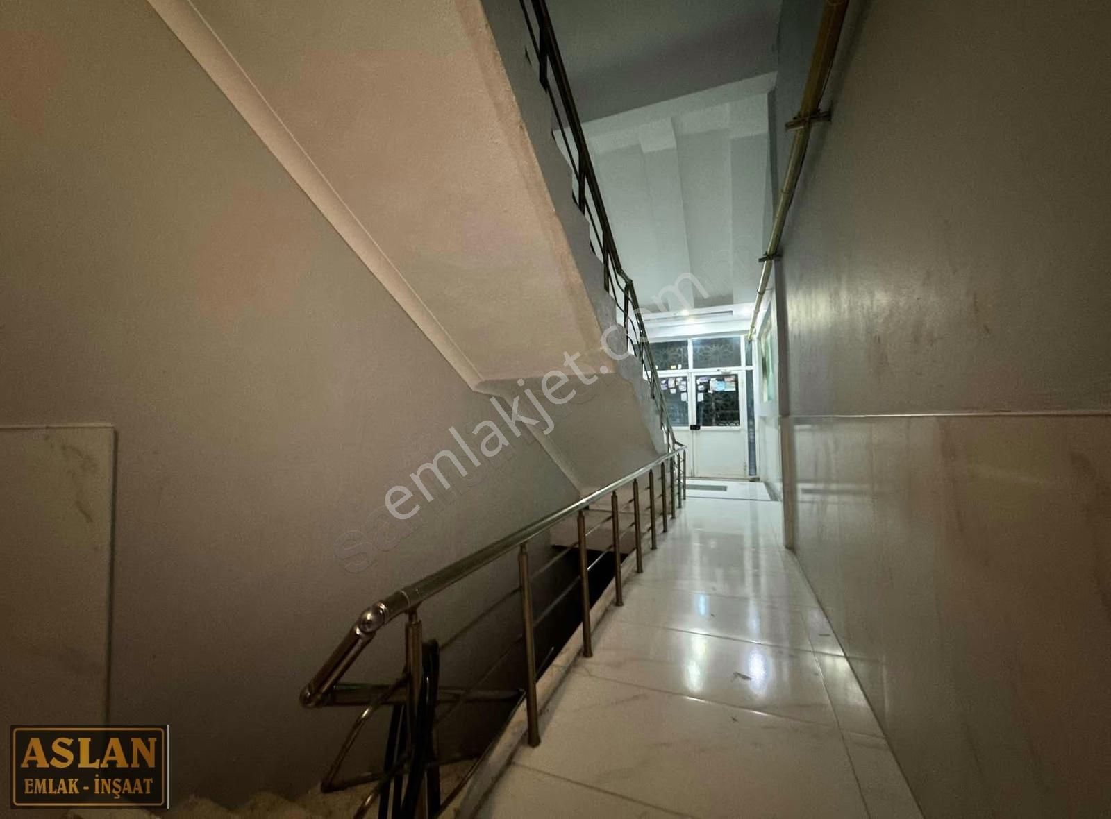 Salih Aslandan 35 Metre Ana Yol Üzeri Full Bakımlı 5 Oda Ara Kat - Görsel 12
