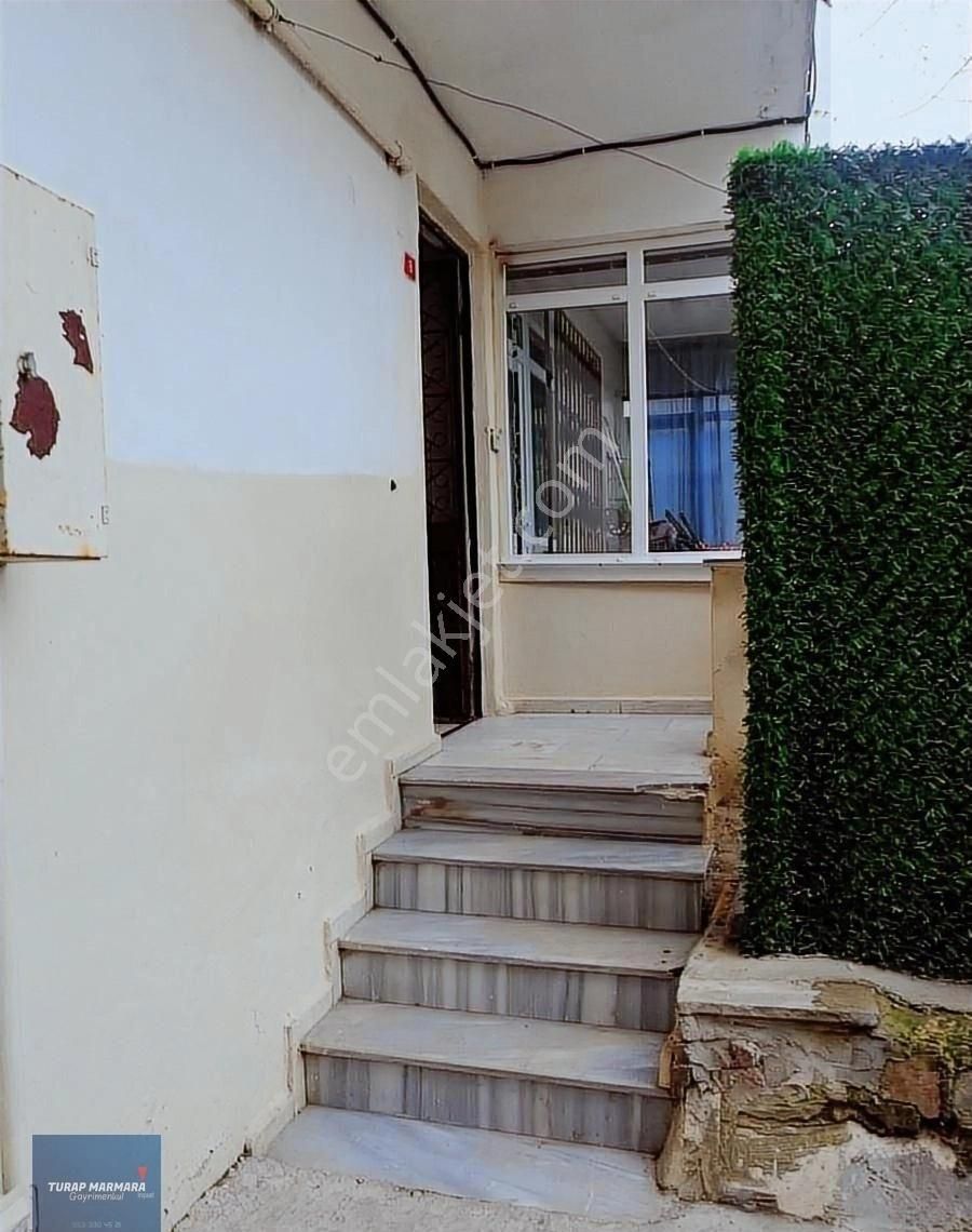 Satılık 2 Katlı, Bahçeli Müstakil Ev - Görsel 3