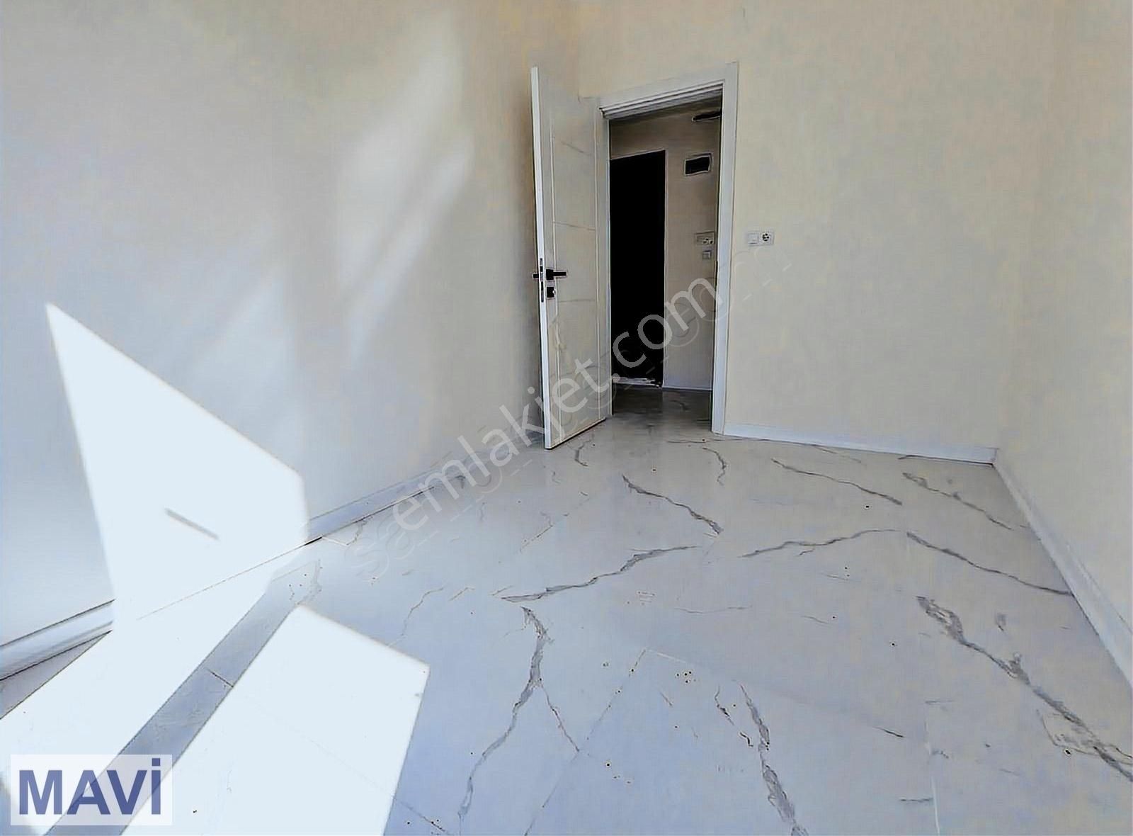 Havuzlu Seyir Teraslı 2+1 Oyun Parklı Yürüyüş Alanlı Remax Mavi - Görsel 18