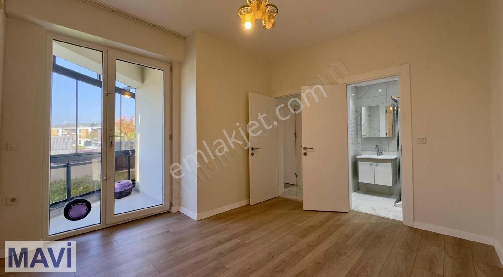 Remax Mustafa Öz 3+1 135m² Lüks Site İçi Y. Isıtma Ebev. Banyosu - Görsel 28