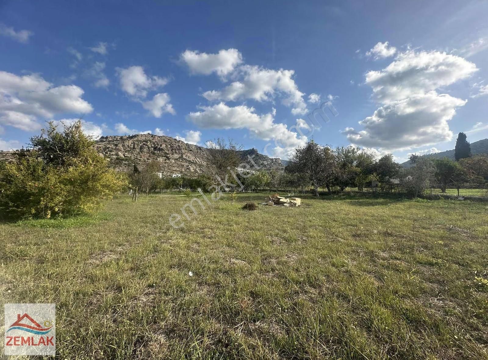 Bodrum Gündoğan Merkez'de İçinde Evi Olan Mandalina Bahçesi - Görsel 11