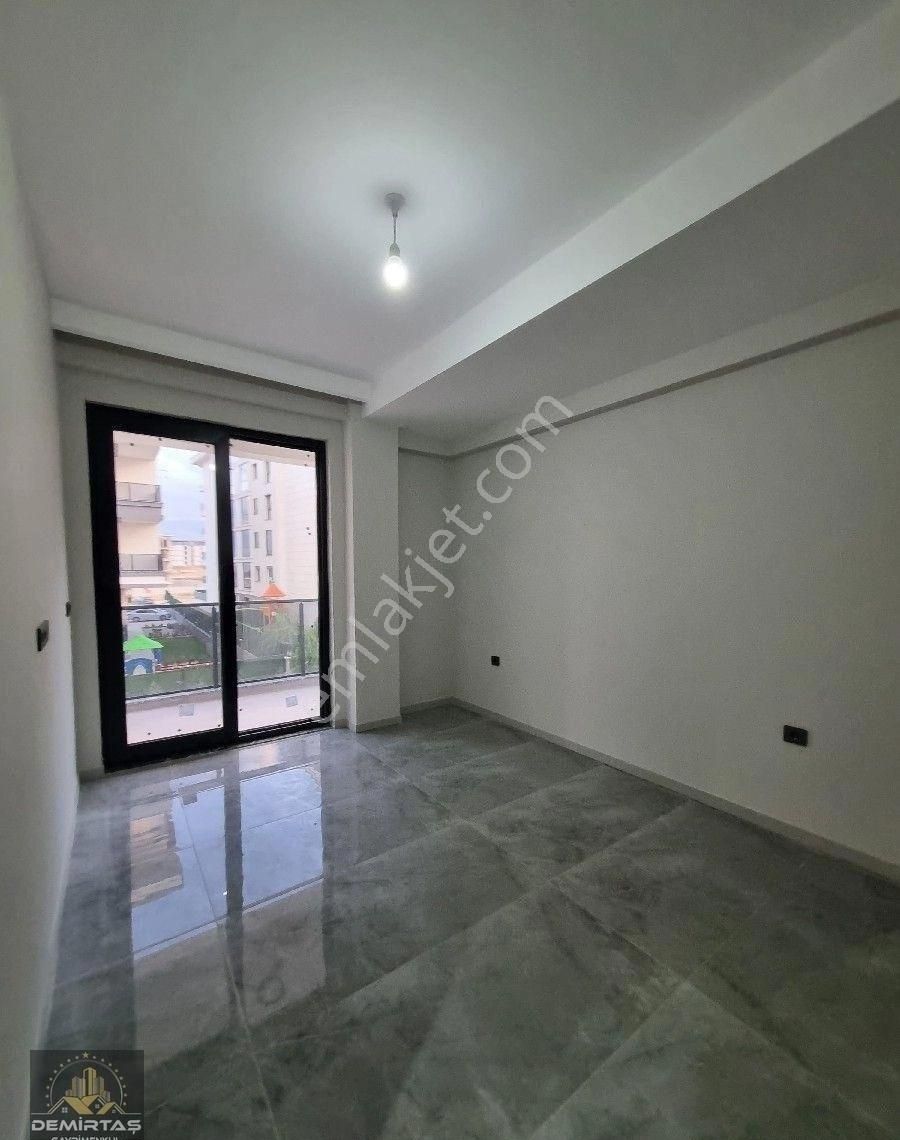 Yenısafakta Satılık Daırelee - Görsel 11