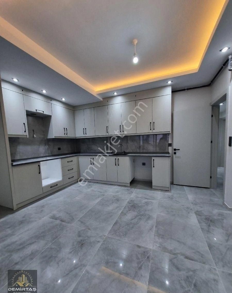 Yenısafakta Satılık Daırelee - Görsel 7