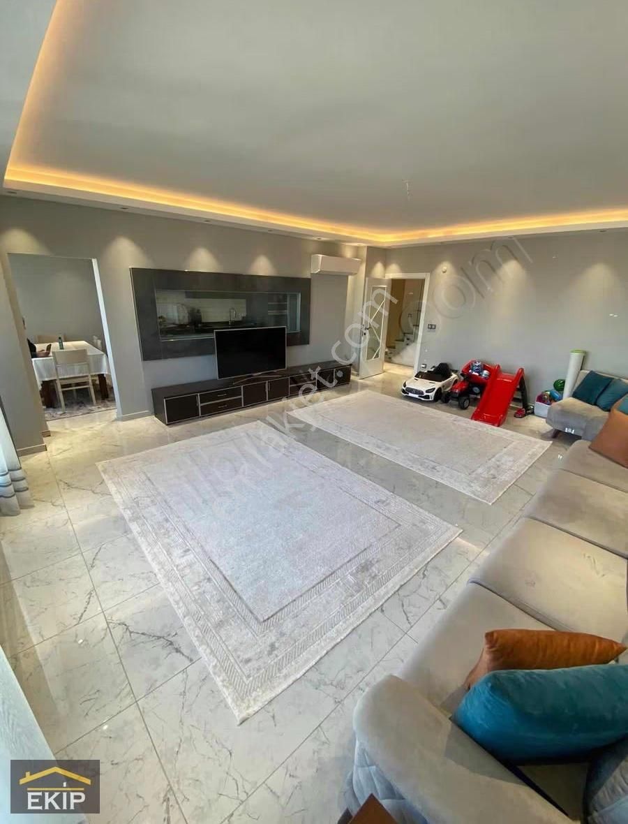 Üsküdar Merkezde Boğaz Manzaralı Dubleks (lebiderya Manzara) - Görsel 32