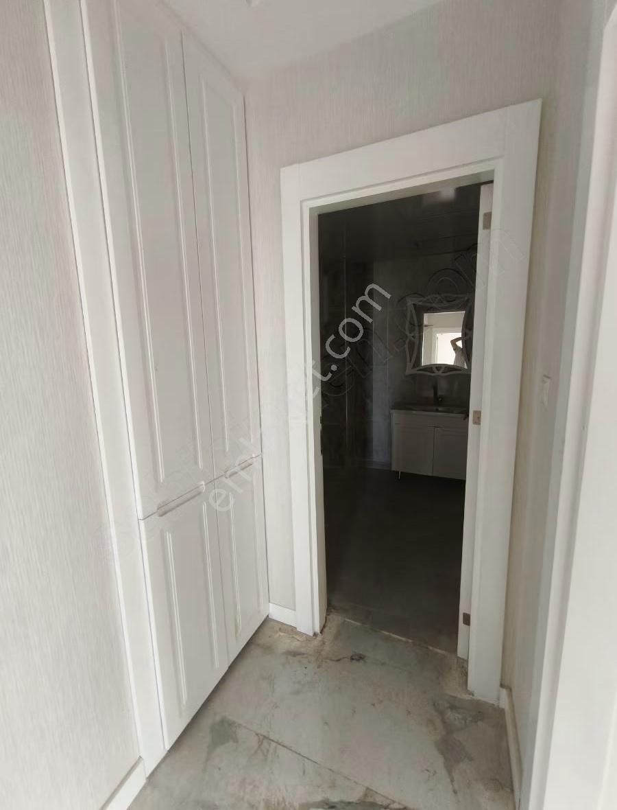 Seyran Emlaktan İzka İnsaatta Satılık 1.kat Ön Cephe 2+1 Daire - Görsel 13