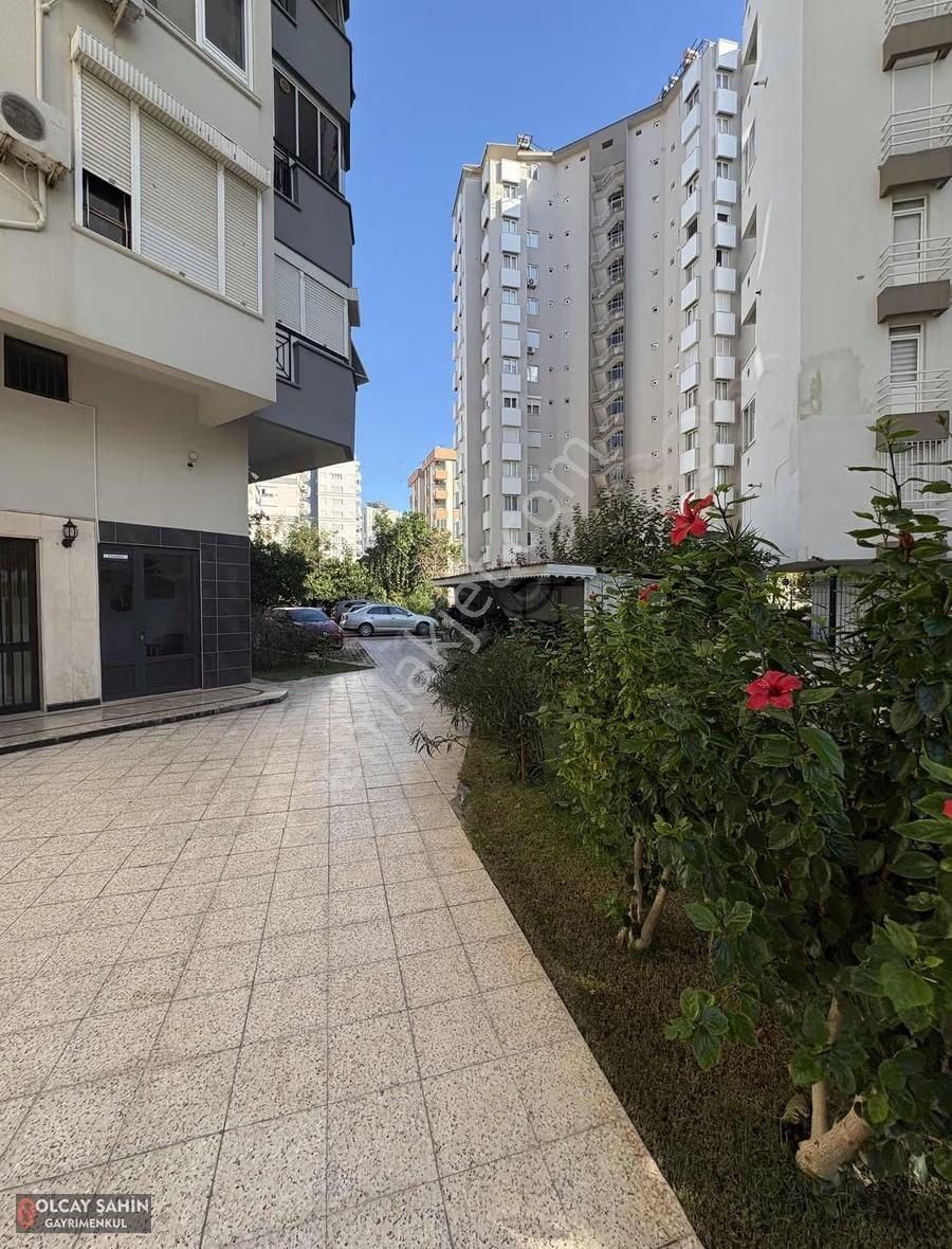 Fener'de B.ecevit Bulvarına Cephe-arakat-ebeveyn Banyolu 3+1 - Görsel 25