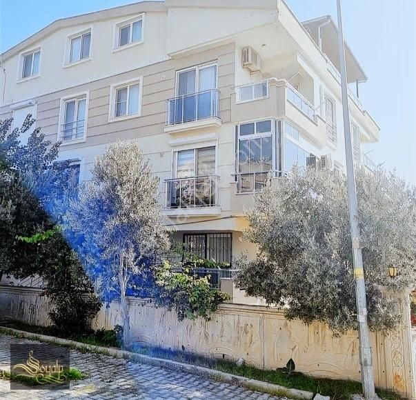 Acil Satılık Efeler Mahallesinde 5+1 Ayrı Mutfak Dublex