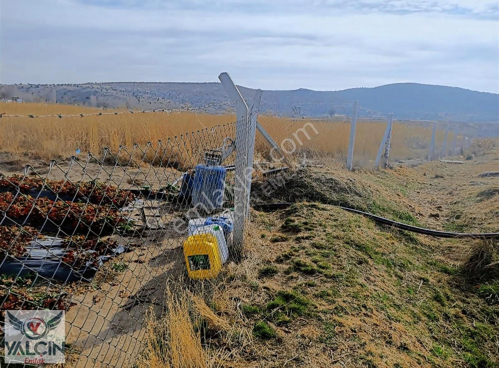 Meram Sefa Köy Aşağı Mahalle Müstakil 563 M2 Bahçe