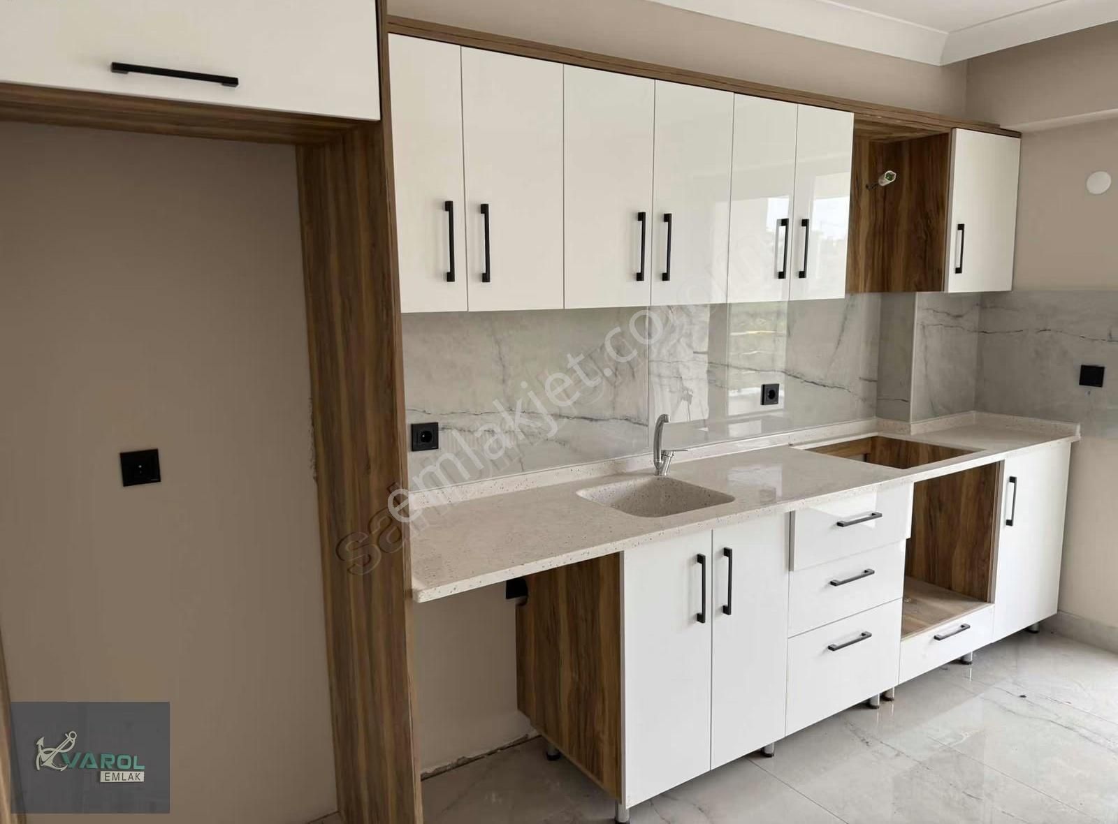 Teras Kafe Yakını 2+1 Kapalı Mutfak Doğalgazlı Geniş Ferah Daire - Görsel 4