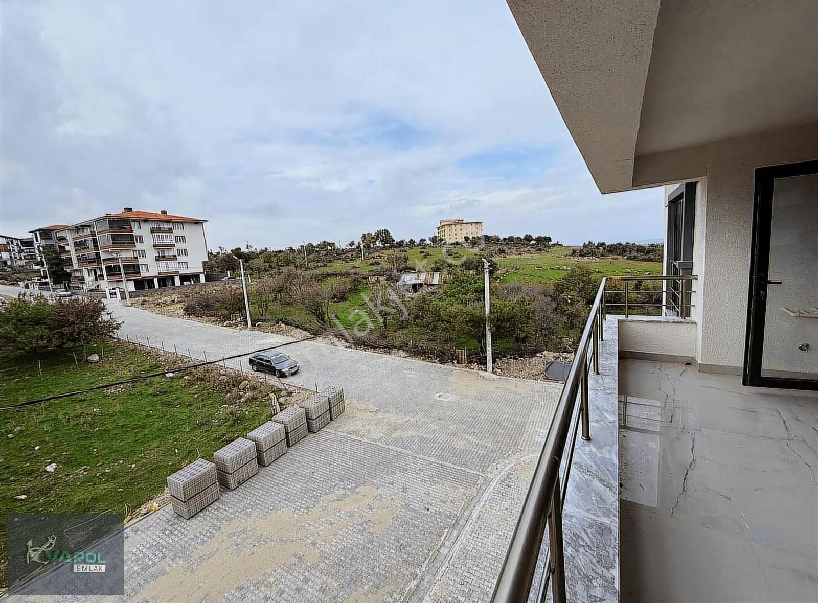 Teras Kafe Yakını 2+1 Kapalı Mutfak Doğalgazlı Geniş Ferah Daire - Görsel 2