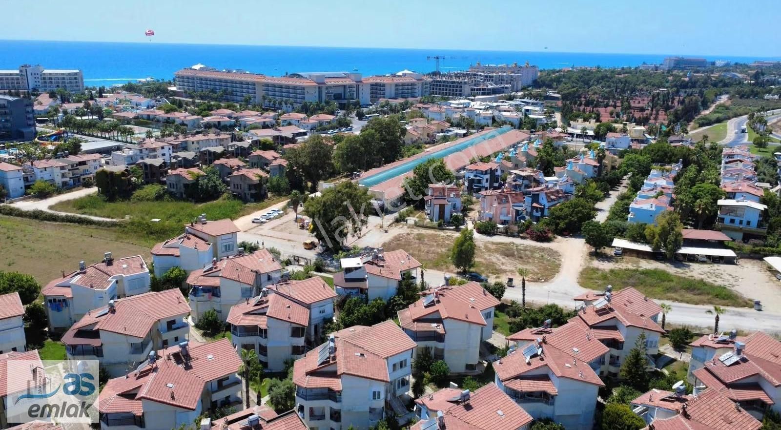 Kızılağaç Mahallesinde Denize Çok Yakın Konumda Tribleks