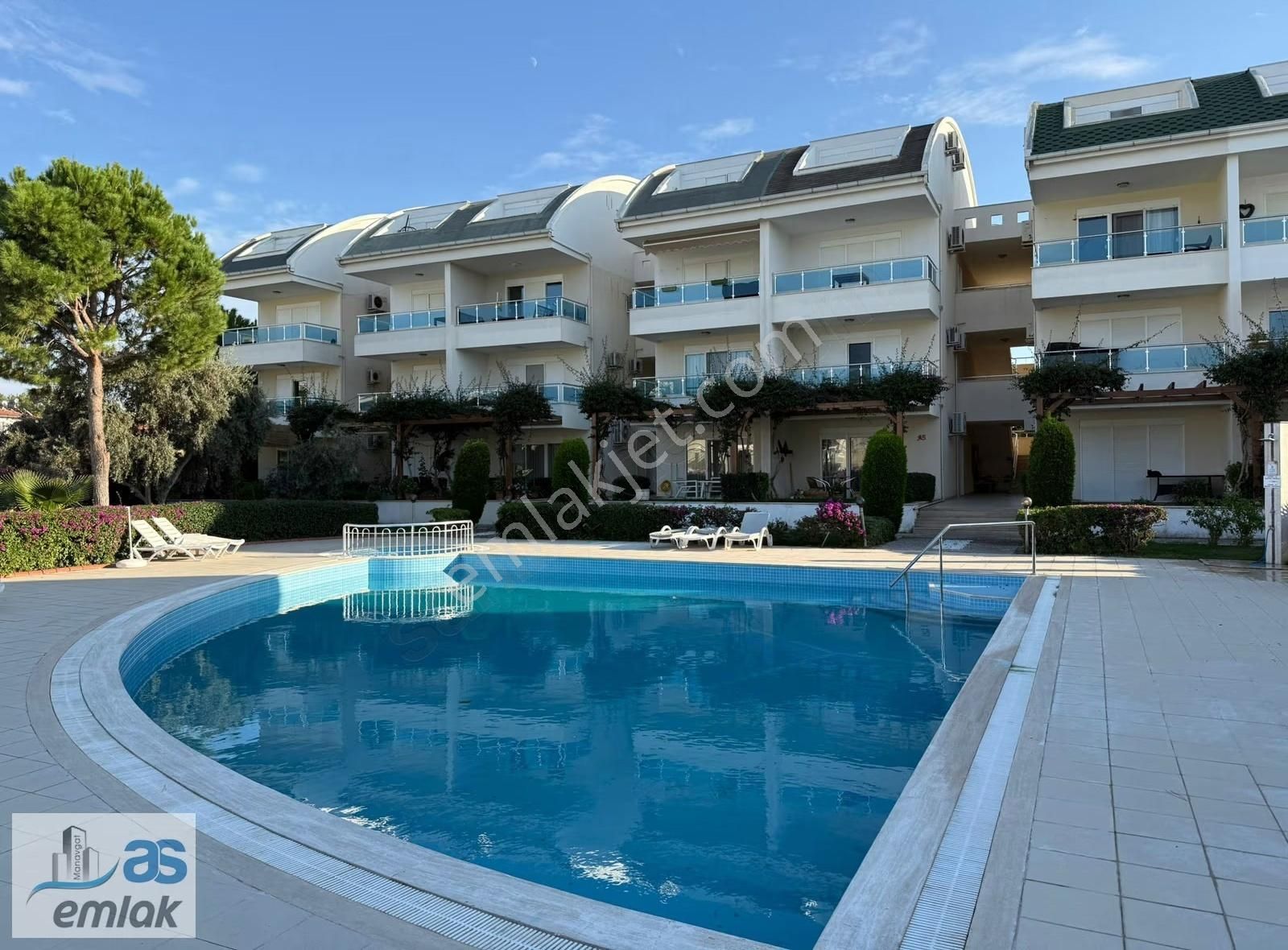 Side Olive Grove Sitesinde Bahçe Katı Köşe 2+1 Dubleks Daire