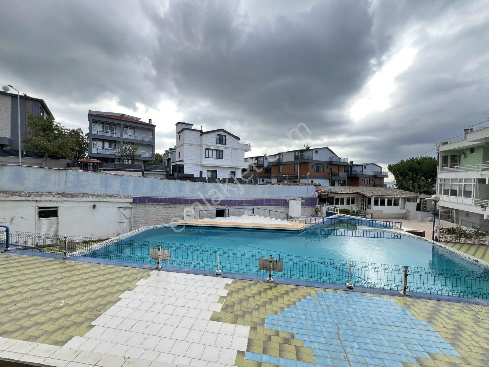 Darıca Yelkenkaya Bölgesinde Site İçinde Havuzlu Eşyalı 2+1 - Görsel 8