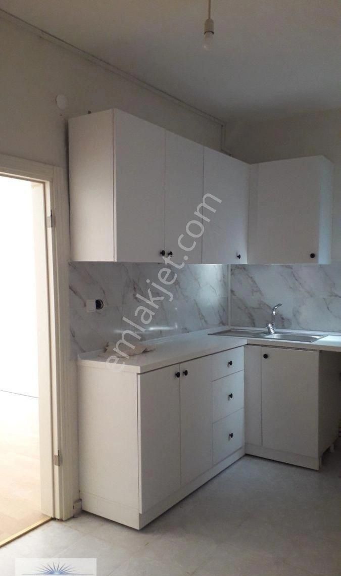 Eti'den Ortaköy'de Sahile Yakın Mutfağı Yeni , 55m2 Kombili Düz Giriş Katı Stüdyo Daire - Görsel 12