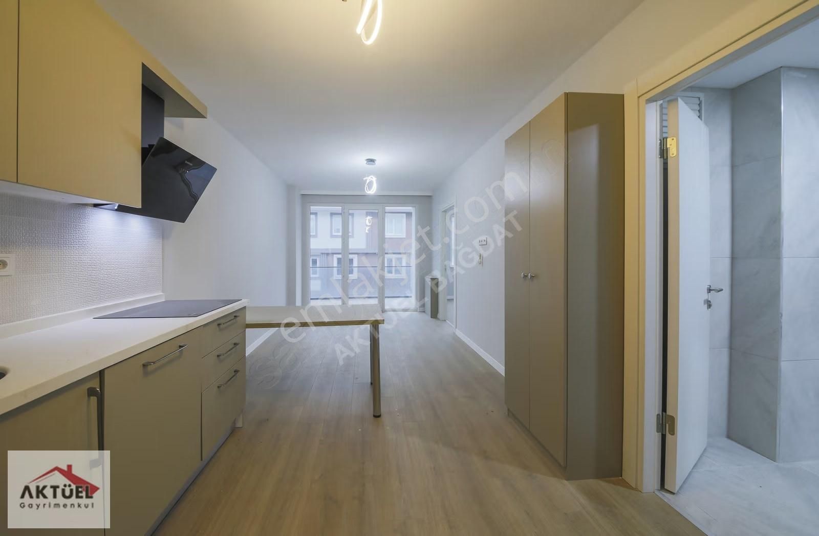 Aydınevler Aktüel'den 7/24 Güvenlikli Sitede Balkonlu