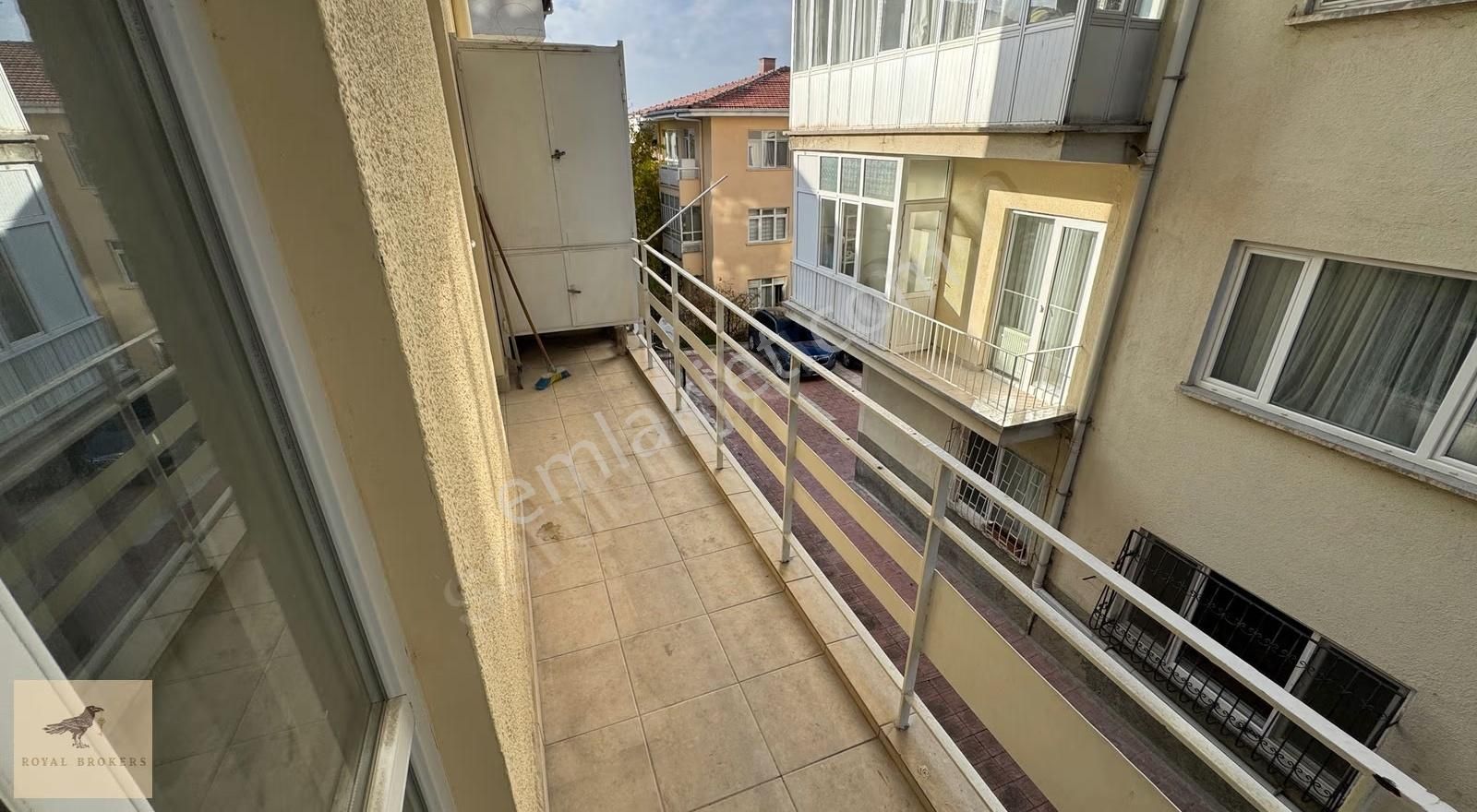 Kiralık, Full Yapılı Ve Yeni Eşyalı, Paris Cd, 1. Kat, Geniş 2+1 - Görsel 7