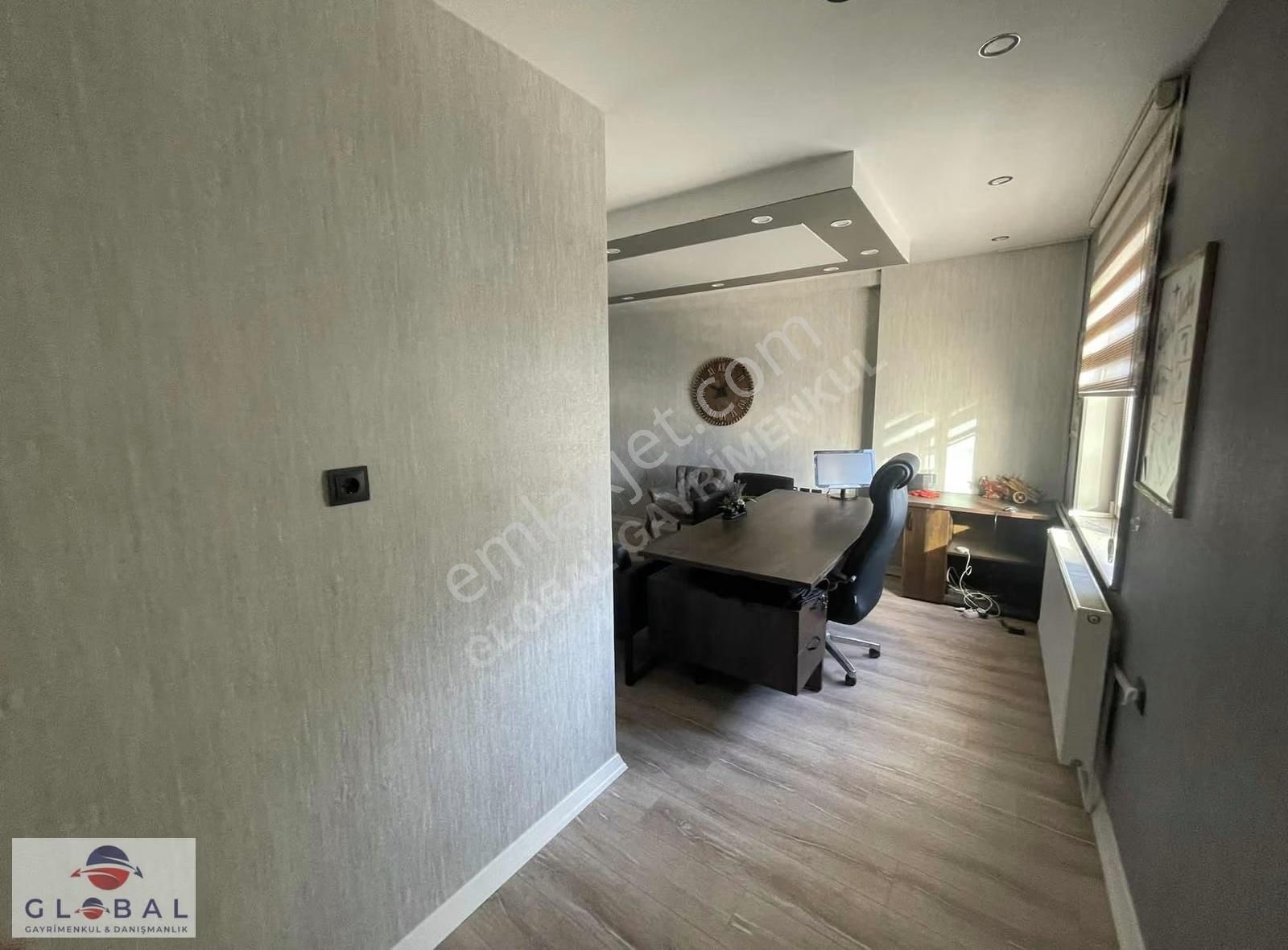 Globalden Şehir Merkezinde Eşyalı Kiralık Ofis - Görsel 2