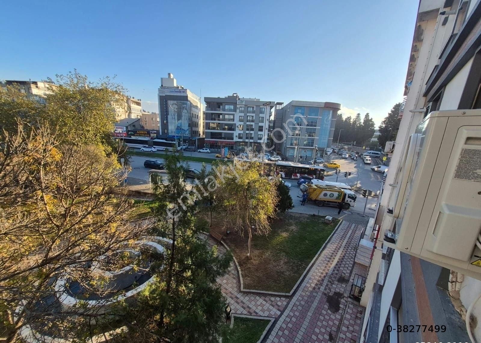 Buca Hürriyet Mahallesinde//nato Karşısı//kemal Sunal Parkyanı/160/3+1/16yıl/önü Açık Ferah Daire - Görsel 27