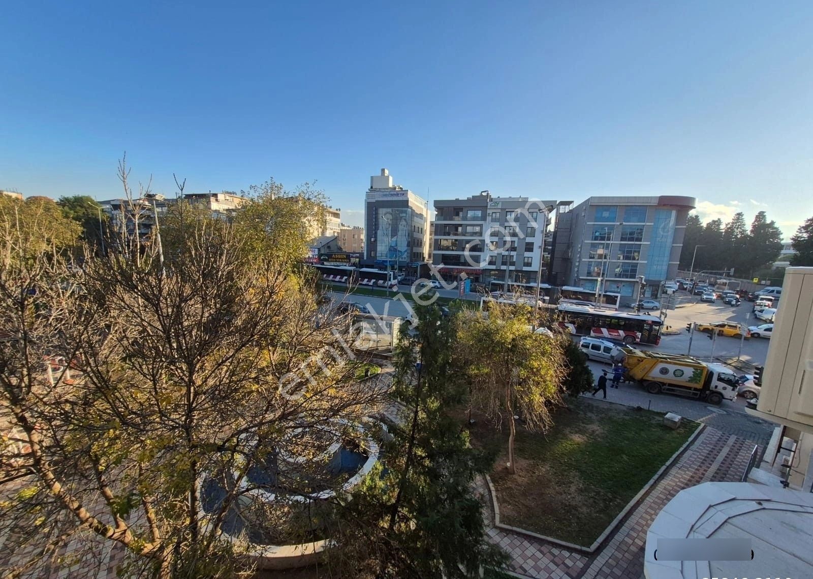 Buca Hürriyet Mahallesinde//nato Karşısı//kemal Sunal Parkyanı/160/3+1/16yıl/önü Açık Ferah Daire - Görsel 8